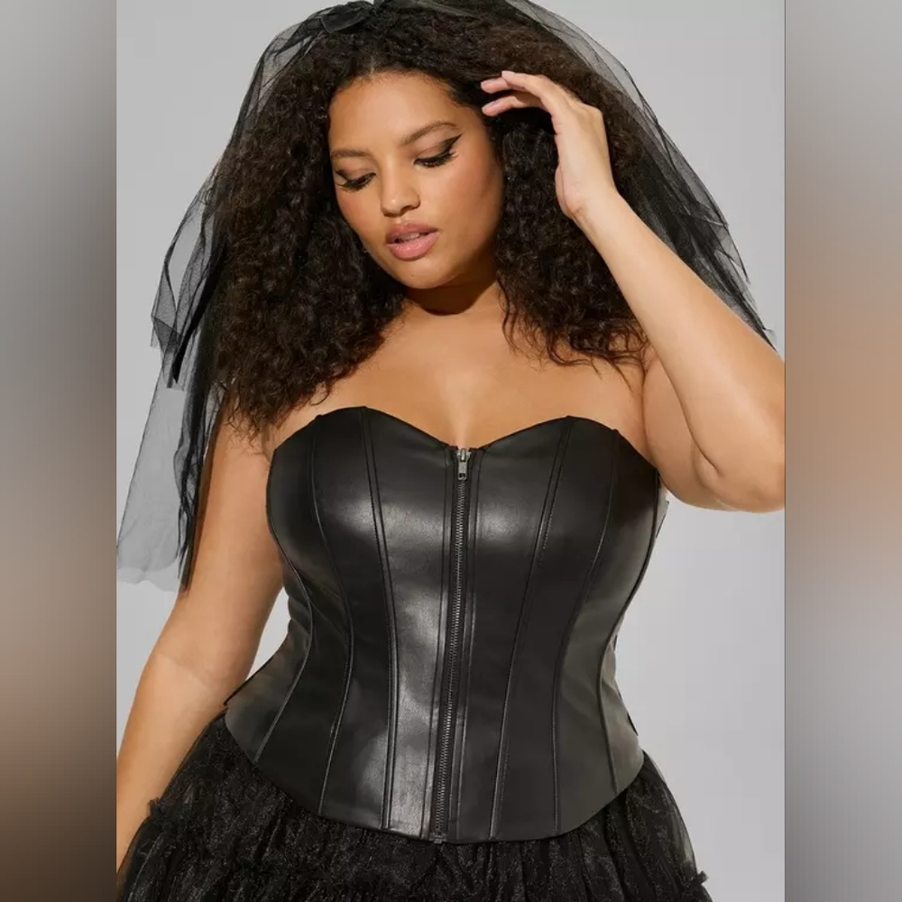 NWT Torrid Zip Front Corset Top 2x